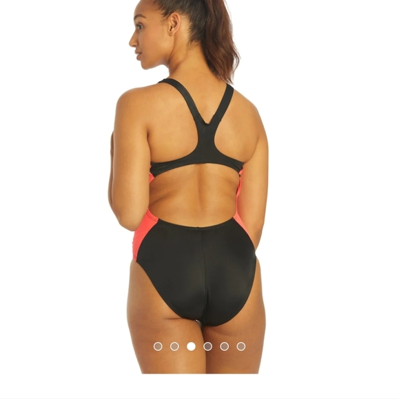 Women's Color Surge Powerback Chlorine Resistant One Piece Swimsuit - Picture 7 of 11